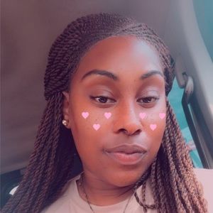 Meet your Posher, Cora